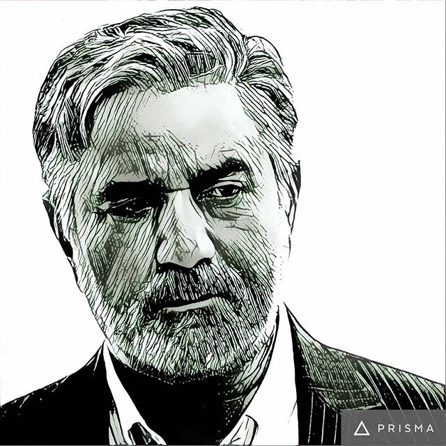 تصویری از پرویز پرستویی، بازیگر و تهیه کننده سینما و تلویزیون در حال بازیگری سر صحنه یکی از آثارش