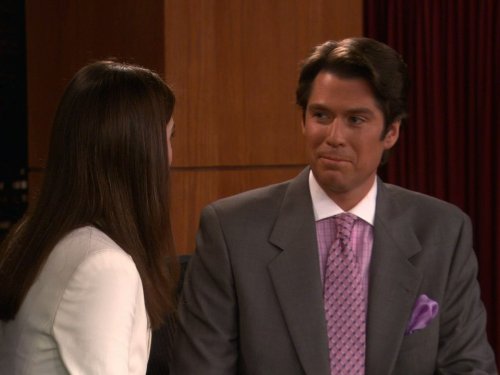 Alexis Denisof در صحنه سریال تلویزیونی آشنایی با مادر به همراه کوبی اسمالدرز