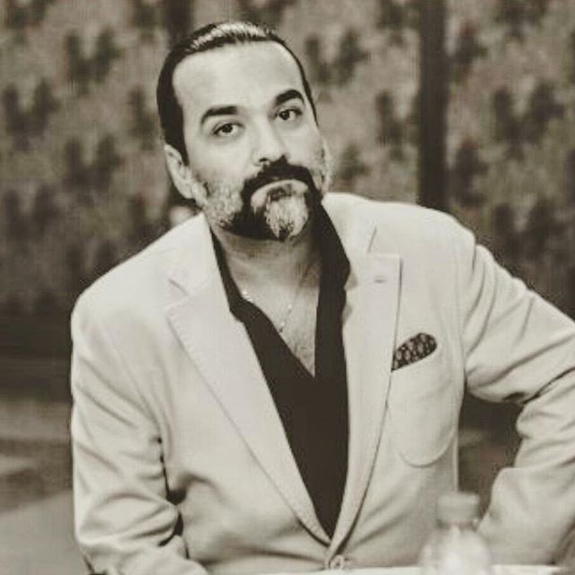 تصویری شخصی از یغما گلرویی، ترانه‌سرا و بازیگر سینما و تلویزیون