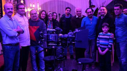 مهناز افشار در پشت صحنه فیلم سینمایی گیلدا به همراه مرتضی پورصمدی