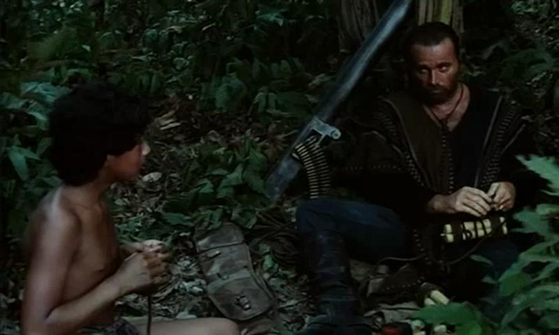 Franco Nero در صحنه فیلم سینمایی Django Strikes Again به همراه Miguel Carreno