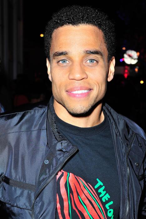 Michael Ealy در صحنه فیلم سینمایی مرد پولادین