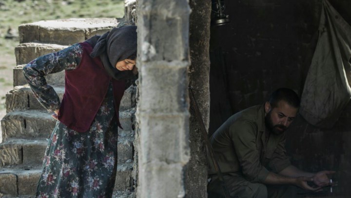  فیلم سینمایی اینجا کسی نمی‌میرد به کارگردانی حسین کندری