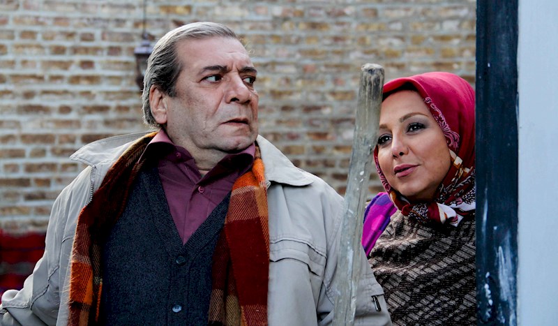 بهنوش بختیاری در صحنه سریال تلویزیونی خوب، بد، زشت به همراه حسین محب‌اهری
