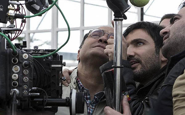 محمدرضا فروتن در پشت صحنه فیلم سینمایی نگار به همراه رامبد جوان