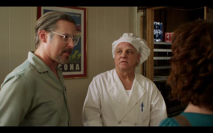 Bill Sage در صحنه فیلم سینمایی Surviving Family به همراه Robert C. Kirk و Sarah Wilson