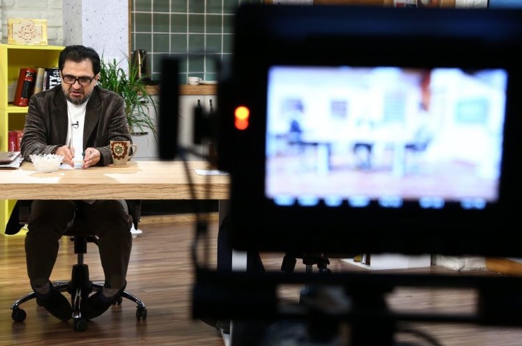  برنامه تلویزیونی عصرانه به کارگردانی ندارد