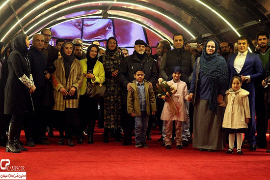 گلاره عباسی در جشنواره فیلم سینمایی نفس به همراه پانته‌آ پناهی‌ها، شبنم مقدمی، نرگس آبیار و ساره نور موسوی