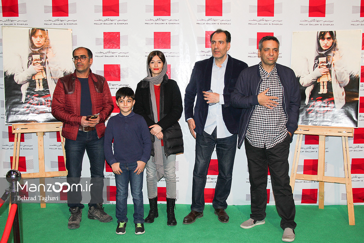 پردیس احمدیه در اکران افتتاحیه فیلم سینمایی لاک‌ قرمز به همراه بهنام تشکر