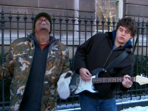 John Mayer در صحنه سریال تلویزیونی شوی چپل به همراه Dave Chappelle