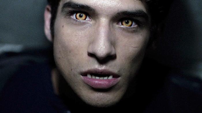 Tyler Posey در صحنه سریال تلویزیونی گرگ نوجوان