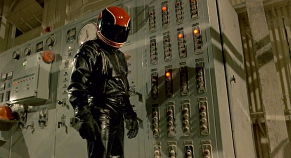  فیلم سینمایی Nightmare Beach به کارگردانی Umberto Lenzi و James Justice