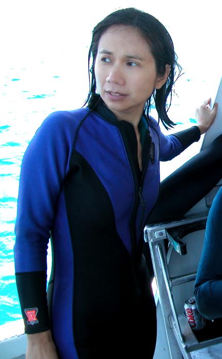 Laura Lau در صحنه فیلم سینمایی Open Water
