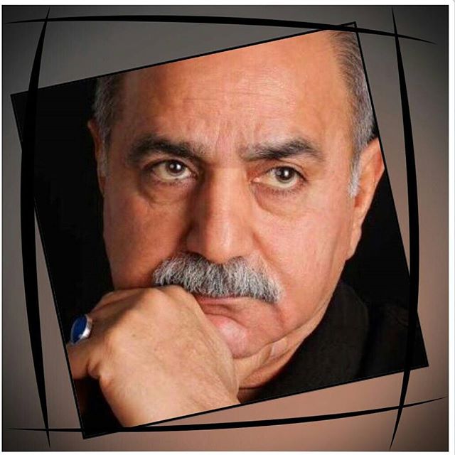 تصویری از پرویز پرستویی، بازیگر و تهیه کننده سینما و تلویزیون در حال بازیگری سر صحنه یکی از آثارش