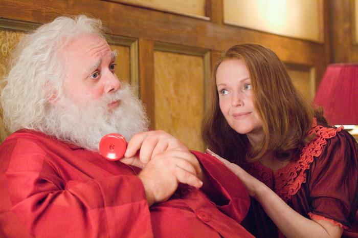  فیلم سینمایی Fred Claus با حضور پل جیاماتی و میراندا ریچاردسون