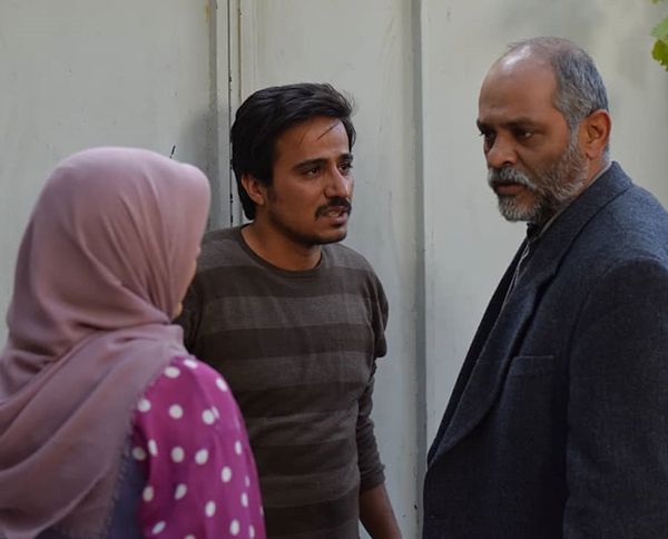 حسین سلیمانی در صحنه سریال تلویزیونی سرگذشت به همراه نادر فلاح