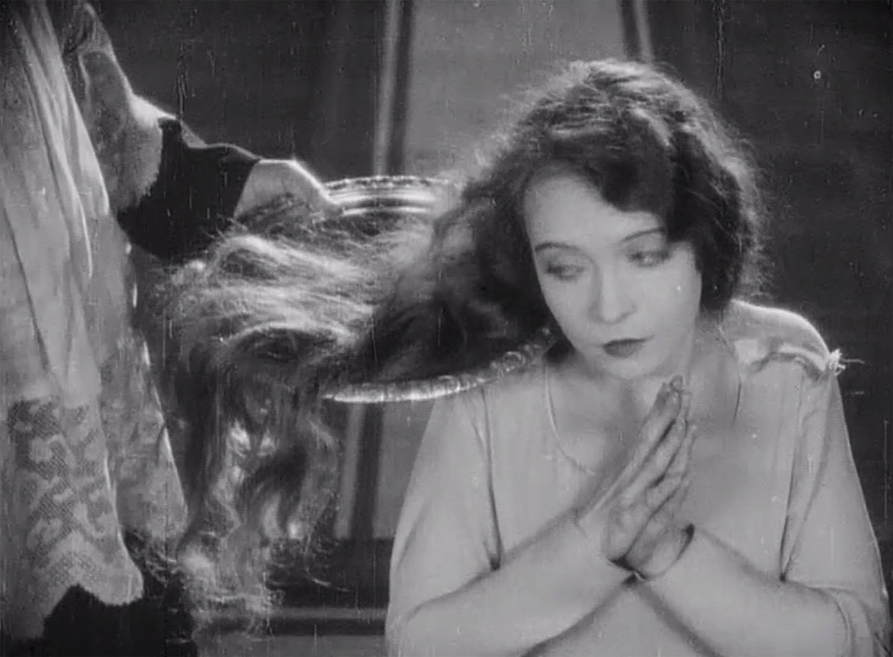  فیلم سینمایی The White Sister با حضور Lillian Gish