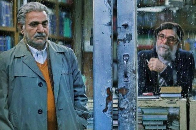 حسین پاکدل در صحنه فیلم سینمایی خانه کاغذی به همراه پرویز پرستویی