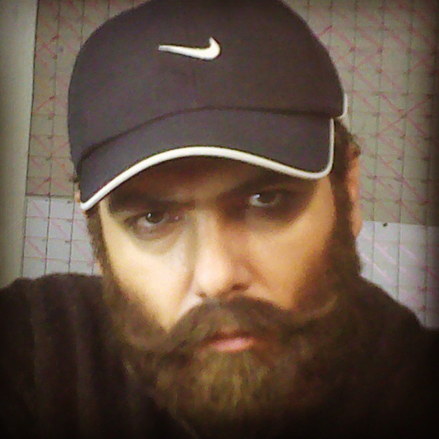 تصویری شخصی از کوروش تهامی، بازیگر سینما و تلویزیون