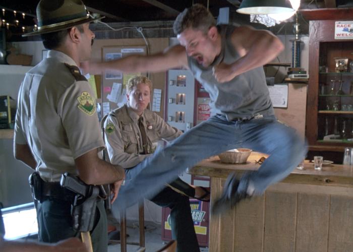 Paul Soter در صحنه فیلم سینمایی Super Troopers به همراه Steve Lemme