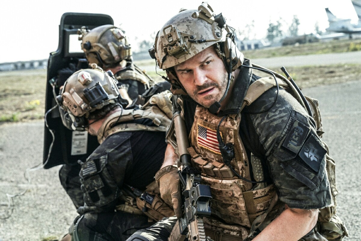 David Boreanaz در صحنه سریال تلویزیونی SEAL Team
