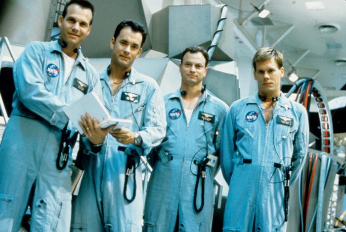  فیلم سینمایی آپولو ۱۳ با حضور بیل پاکستون، کوین بیکن، تام هنکس و گری سینایس
