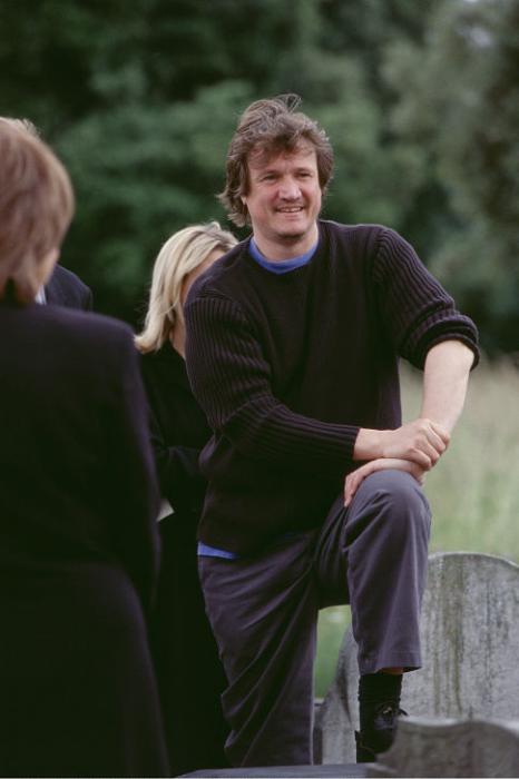 Peter Howitt در صحنه فیلم سینمایی جانی انگلیش