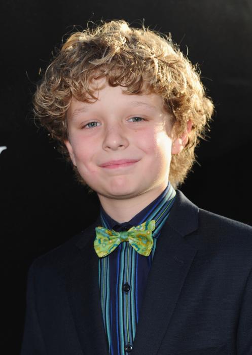 Riley Thomas Stewart در صحنه فیلم سینمایی خوش شانس