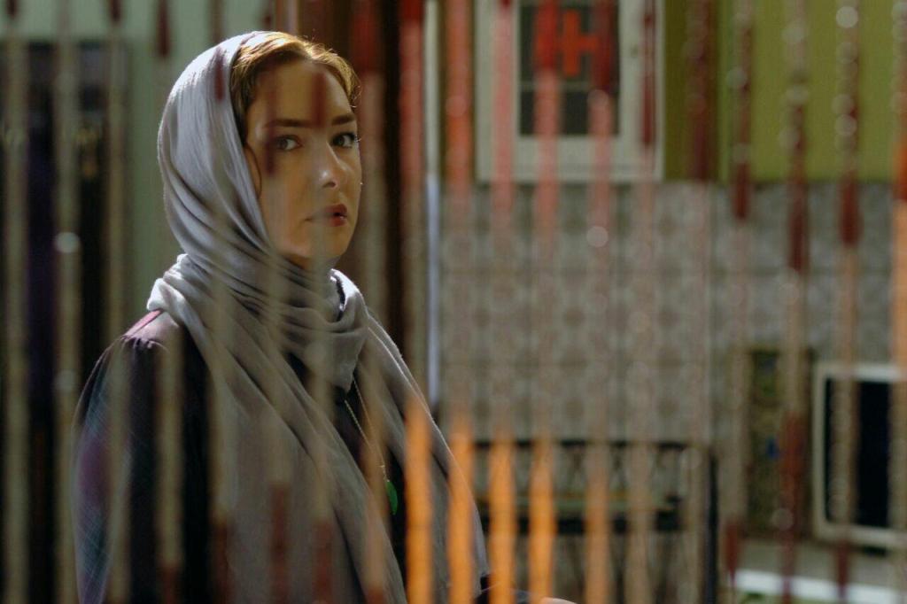  فیلم سینمایی نقطه کور با حضور هانیه توسلی