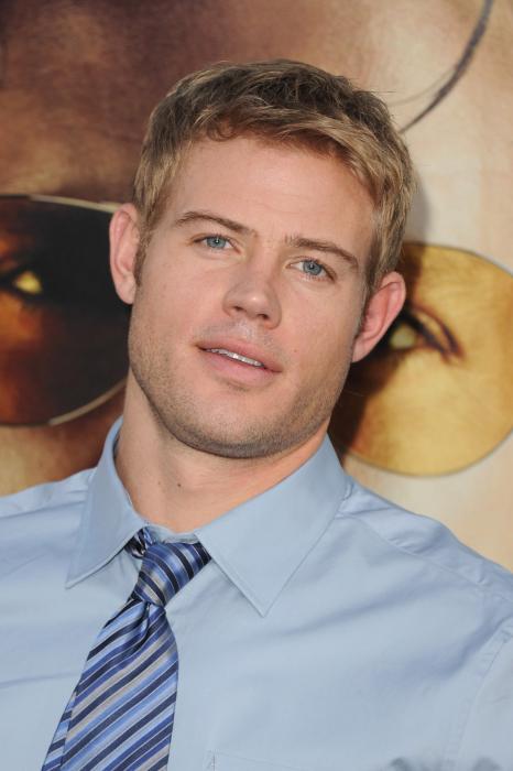 Trevor Donovan در صحنه فیلم سینمایی خماری: قسمت دوم