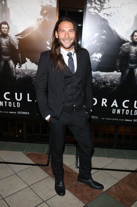  فیلم سینمایی ناگفته های دراکولا با حضور Zach McGowan