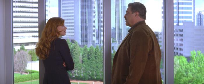جان گودمن در صحنه فیلم سینمایی مشکلی با منحنی (منحنی دردسر) به همراه امی آدامز