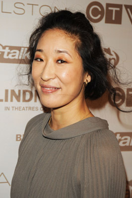 Sandra Oh در صحنه فیلم سینمایی کوری