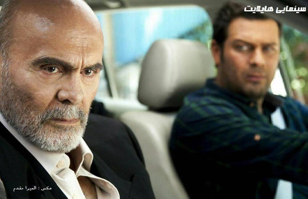 پژمان بازغی در صحنه فیلم سینمایی هایلایت به همراه جمشید هاشم‌پور