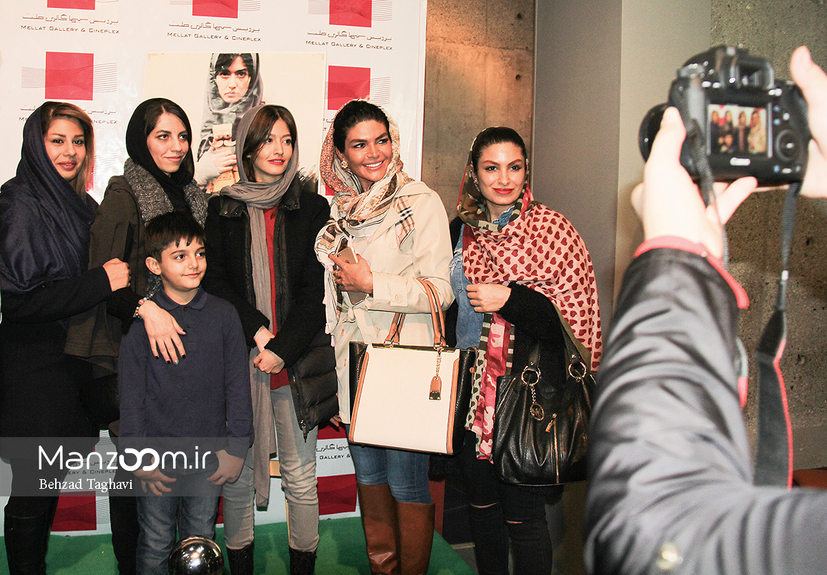 پردیس احمدیه در اکران افتتاحیه فیلم سینمایی لاک‌ قرمز