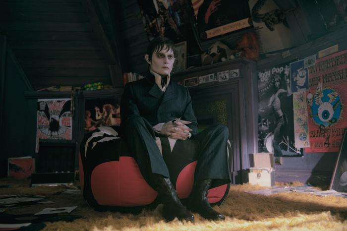  فیلم سینمایی سایه های تاریک با حضور جان کریستوفر دپ دوم