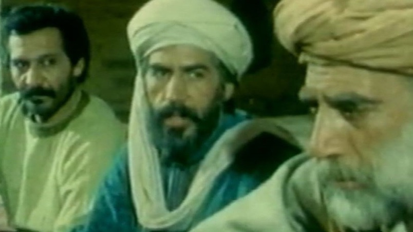 هادی اسلامی در صحنه سریال تلویزیونی هشت بهشت به همراه حسن اکلیلی