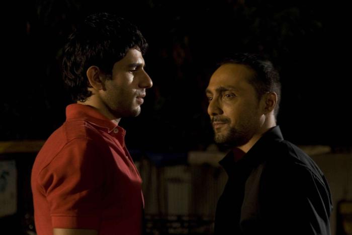 Arjun Mathur در صحنه فیلم سینمایی I Am به همراه Rahul Bose