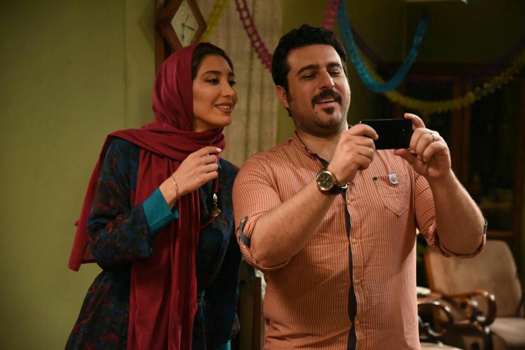 محسن کیایی در صحنه فیلم سینمایی نقطه کور به همراه خاطره اسدی