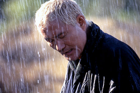 Takeshi Kitano در صحنه فیلم سینمایی زاتویچی