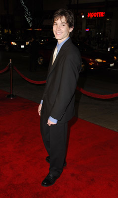  فیلم سینمایی دیوار آتشین به کارگردانی Richard Loncraine