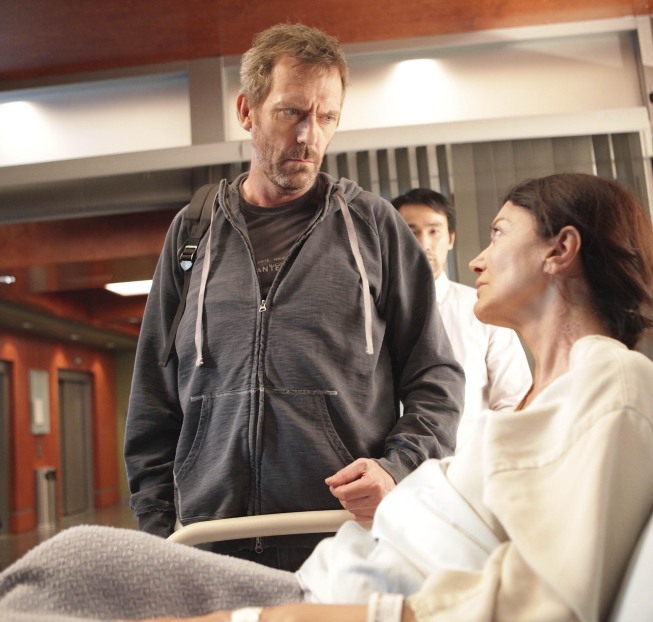 جیمز هیرویکی لیائو در صحنه سریال تلویزیونی دکتر هاوس به همراه Hugh Laurie و شهره آغداشلو