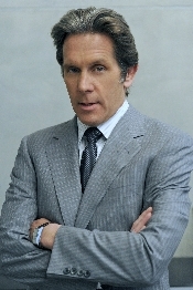 Gary Cole در صحنه سریال تلویزیونی همراهان