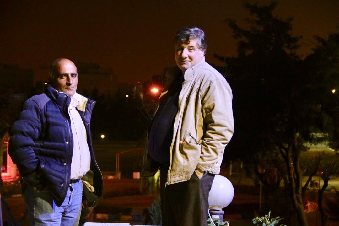 تصویری از مقصود میرهاشمی، جانشین تولید سینما و تلویزیون در حال بازیگری سر صحنه یکی از آثارش