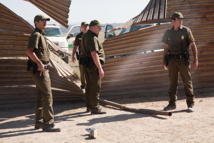  فیلم سینمایی بیگانه را بگیر به کارگردانی Adrian Grunberg