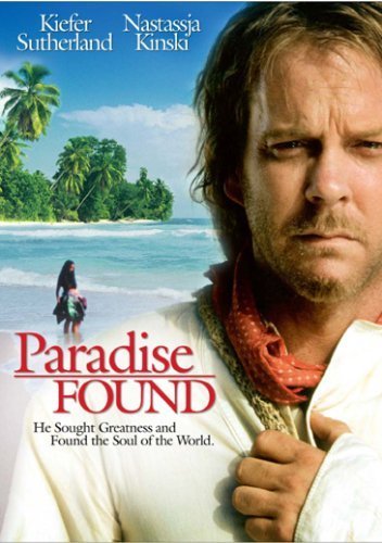 کیفر ساترلند در صحنه فیلم سینمایی Paradise Found