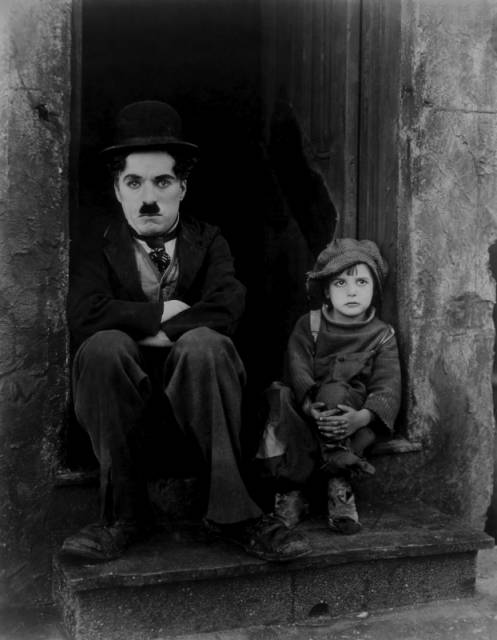  فیلم سینمایی چارلی چاپلین در پسر بچه به کارگردانی Charles Chaplin