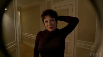 Diane Robin در صحنه سریال تلویزیونی ان سی آی اس: سرویس تحقیقات جنایی نیروی دریایی