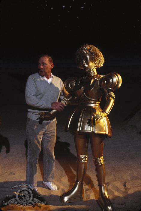 مل بروکس در صحنه فیلم سینمایی توپ های فضایی