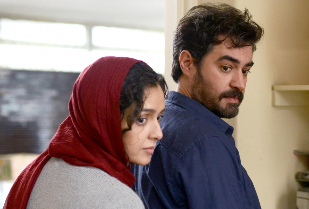 ترانه علیدوستی در صحنه فیلم سینمایی فروشنده به همراه سید‌شهاب حسینی